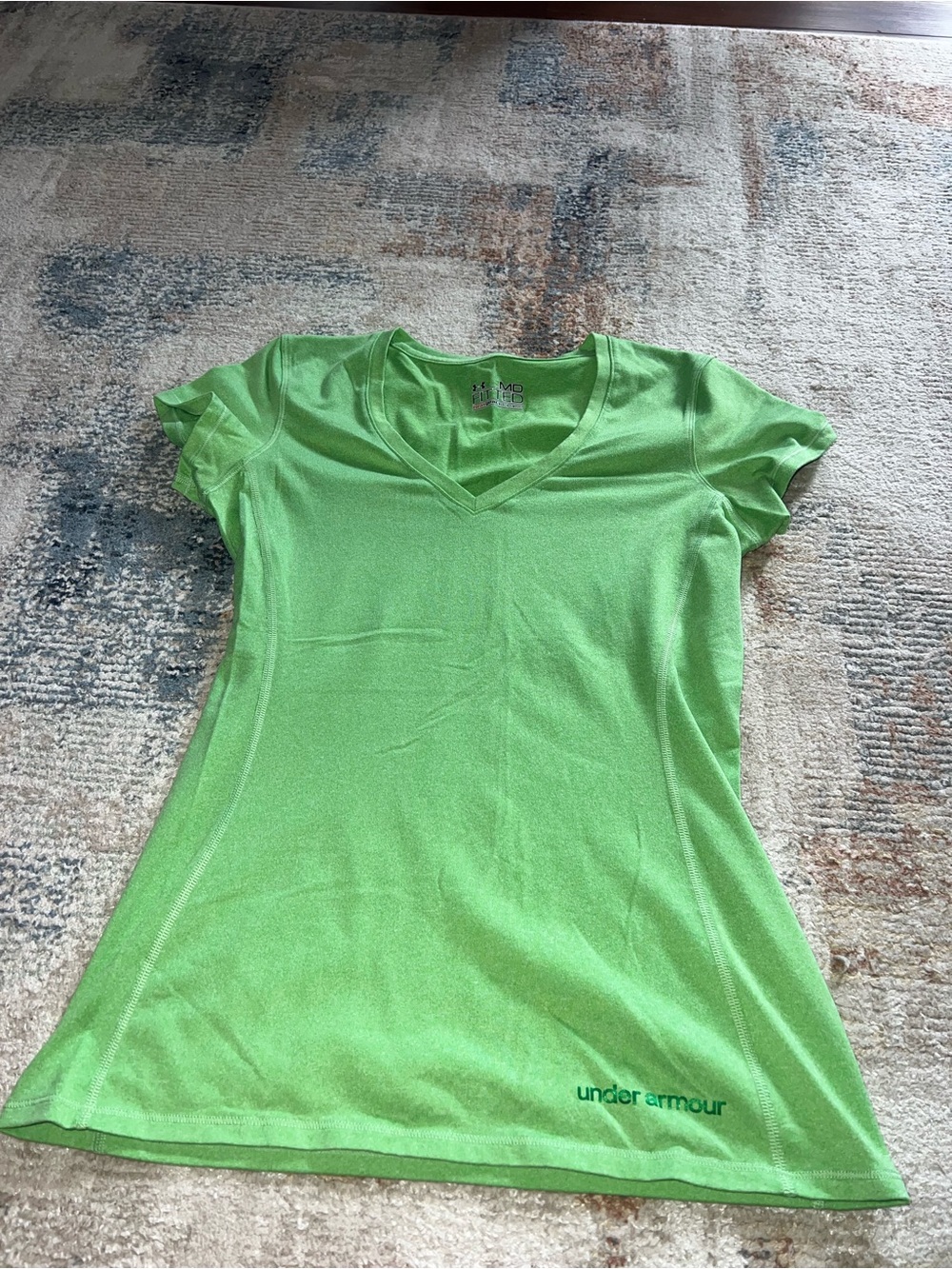 Under Armour Lime Green V-Neck Short Sleeve Performance Tee plus 6 more shirts